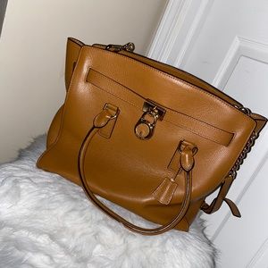 Like New Michael Kors Tote